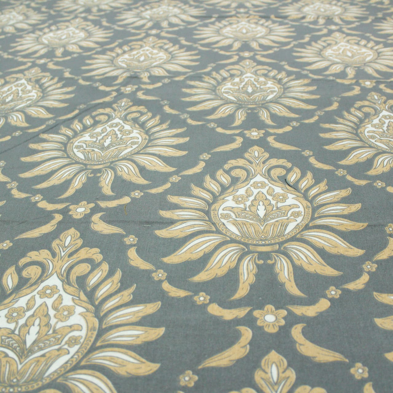 Full View Printed Floral Cotton 144 TC Fitted Bedsheet Design 