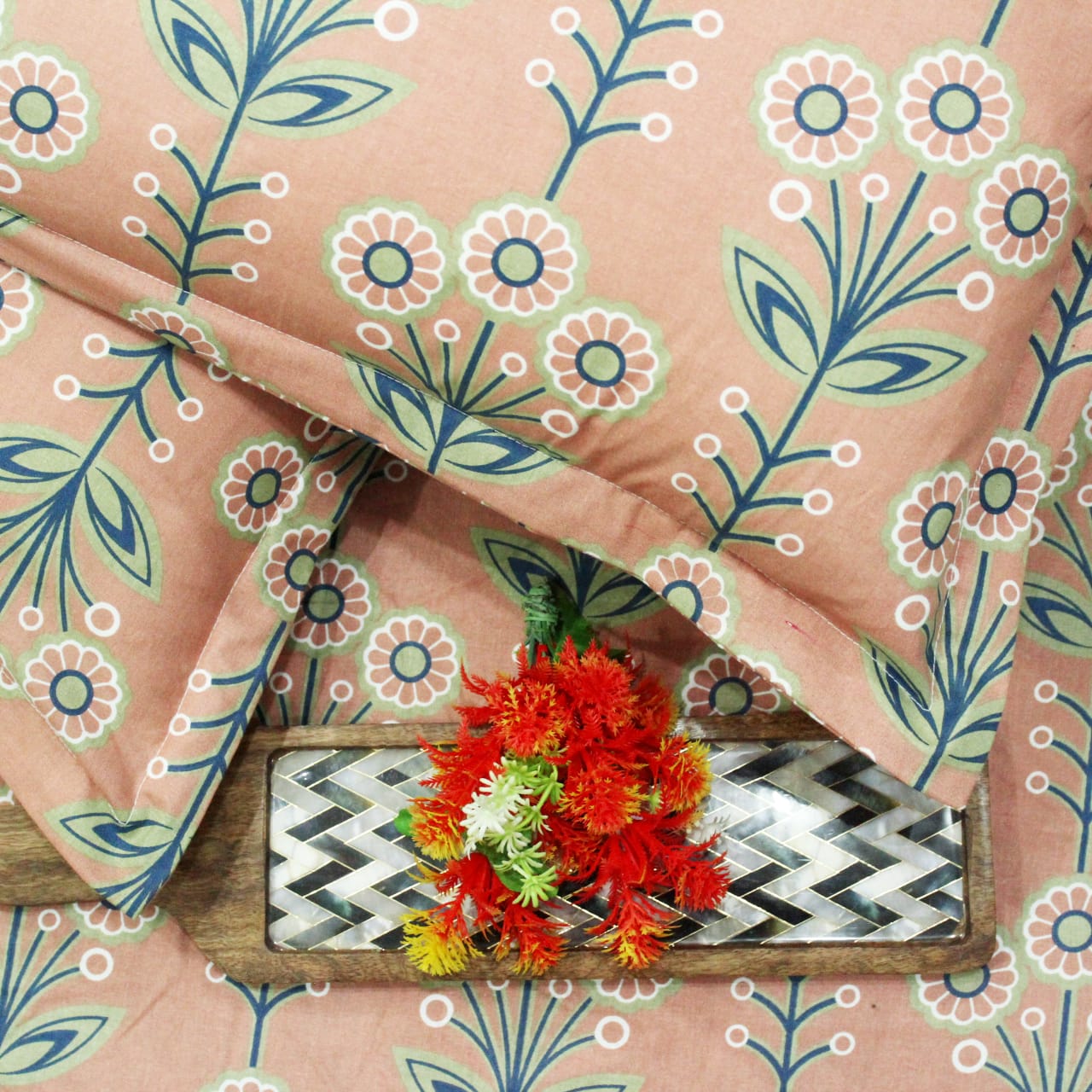 Close up Printed Floral Cotton 144 TC Fitted Bedsheet with Pillow Covers - Peach