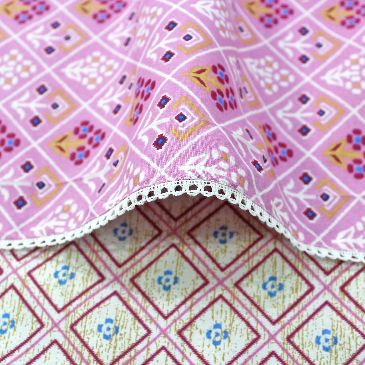 Soft Pink Cotton Reversible Dohar with Iris Designer Border At Best Prices