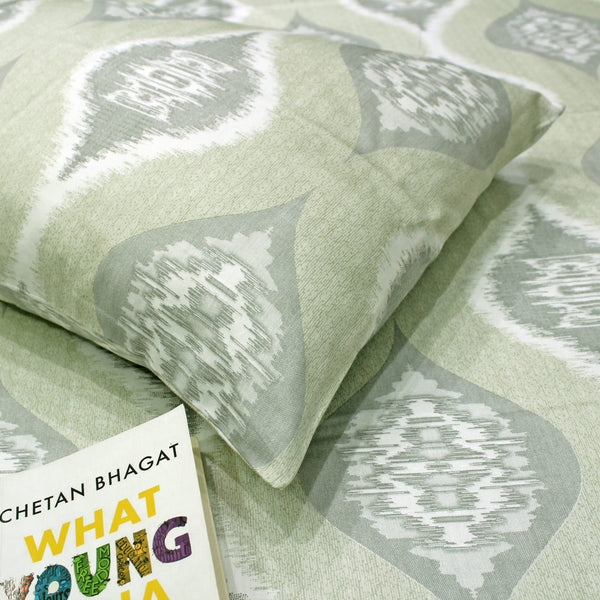 Printed Floral Cotton 300 TC Bedsheet with Pillow Covers - Green