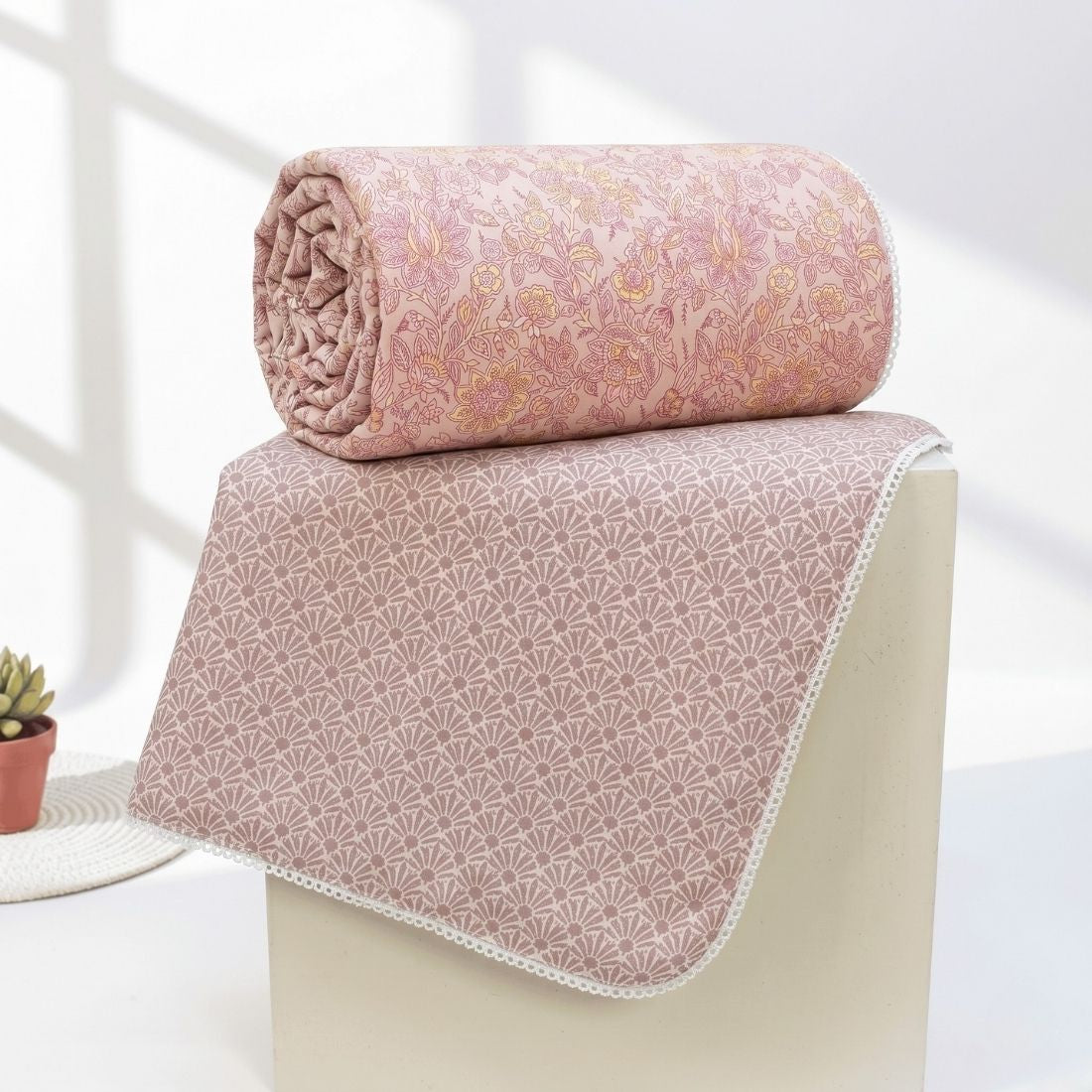 IRIS Designer Border Cotton Reversible Dohar, Magenta