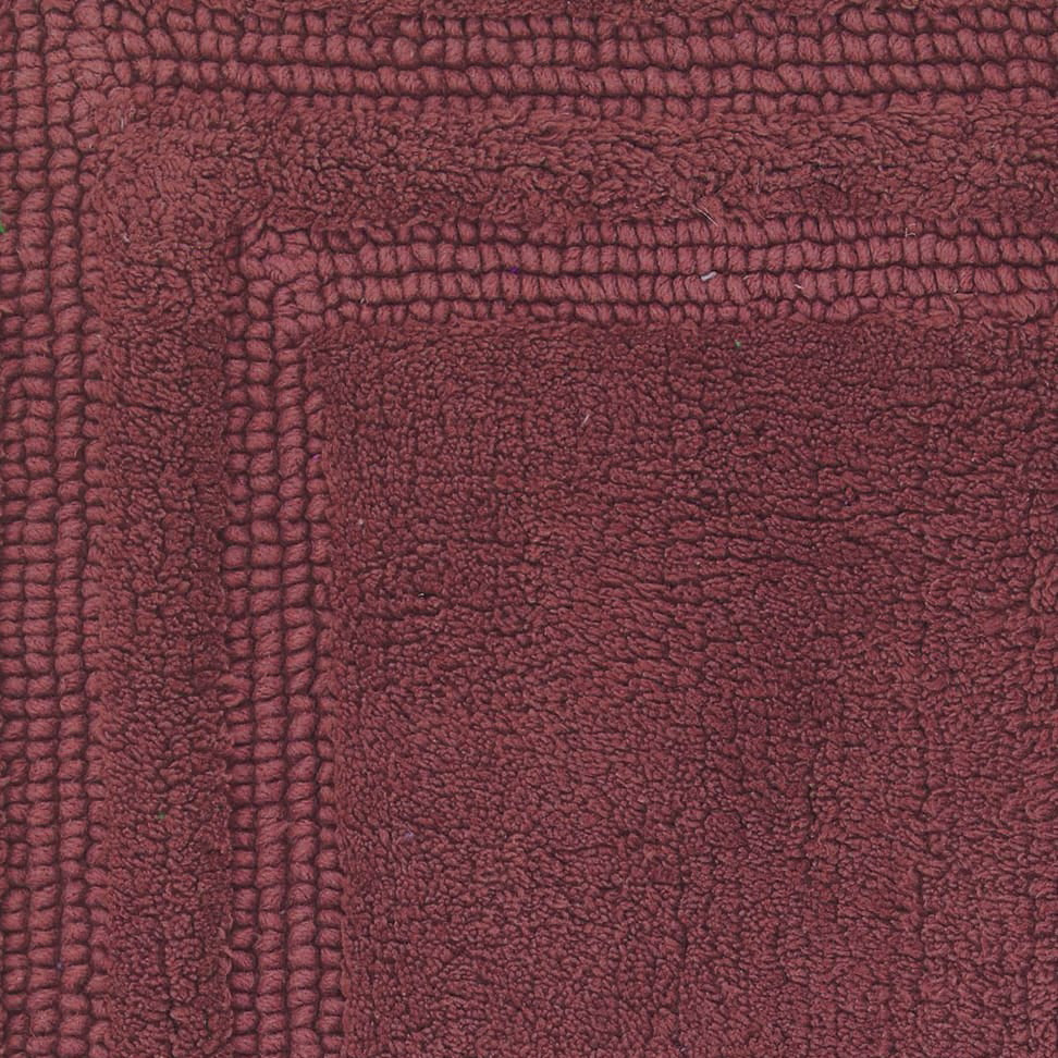 Close-up of AURAVE Luxury Reversible Cotton Bathmat, Maroon