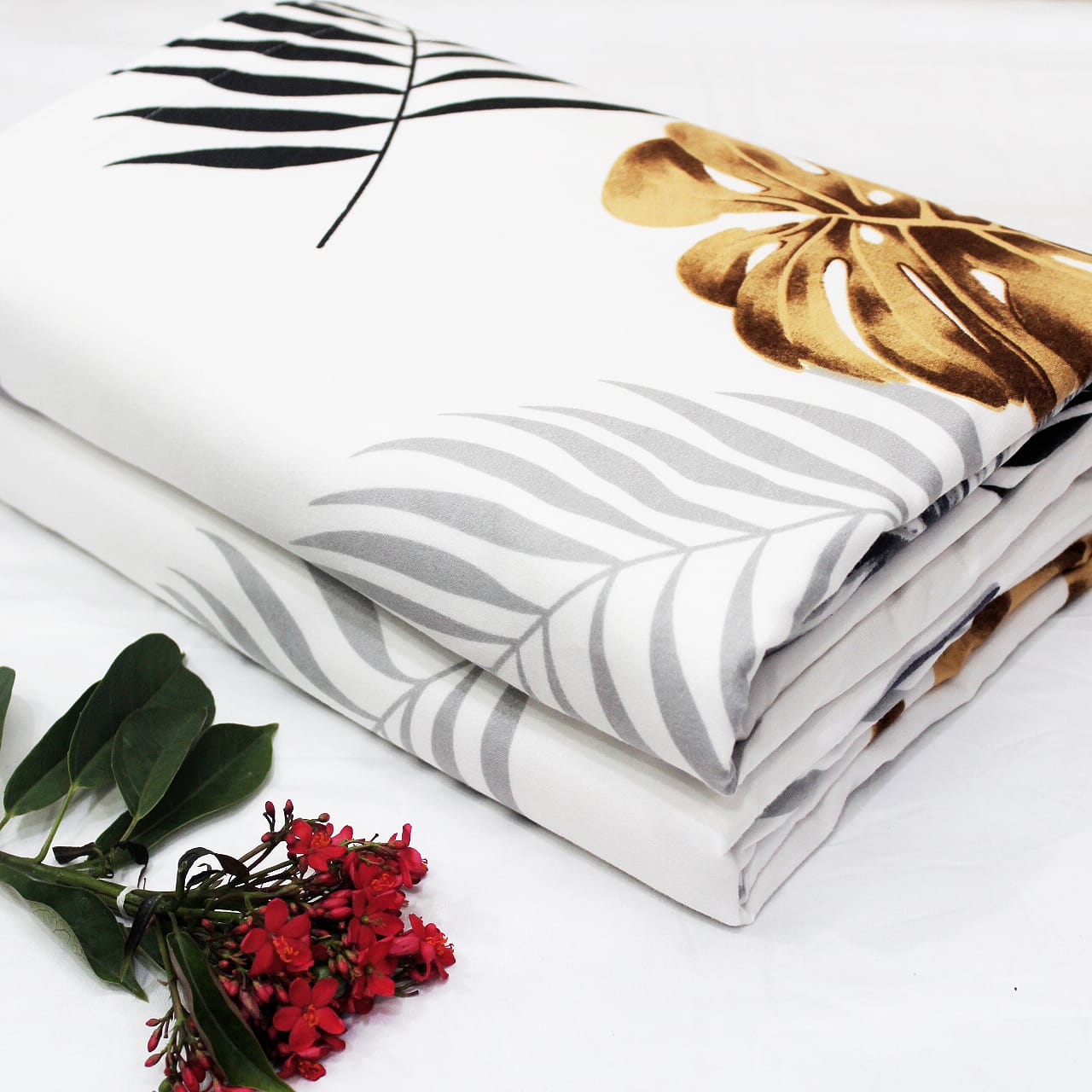 Brown Festive Collection Floral Dohar Bedsheet Set (4 Pc) online in India