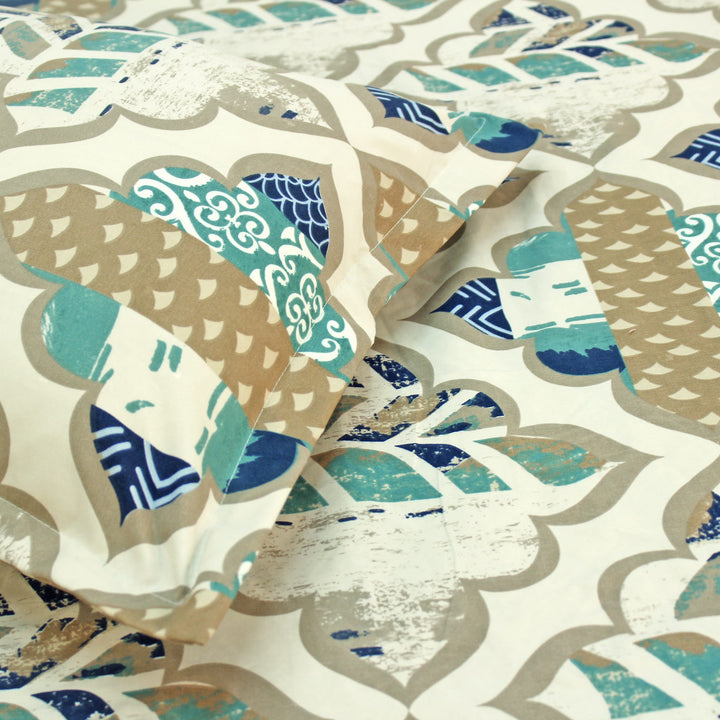 Cotton blend double bedsheet close-up view