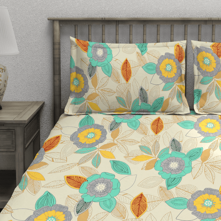 Floral patterned bedding set