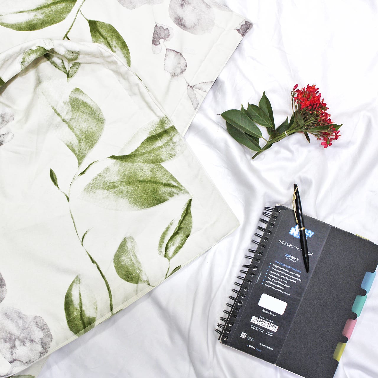 Best Microfiber Floral print Reversible AC Dohar Blanket In Cream