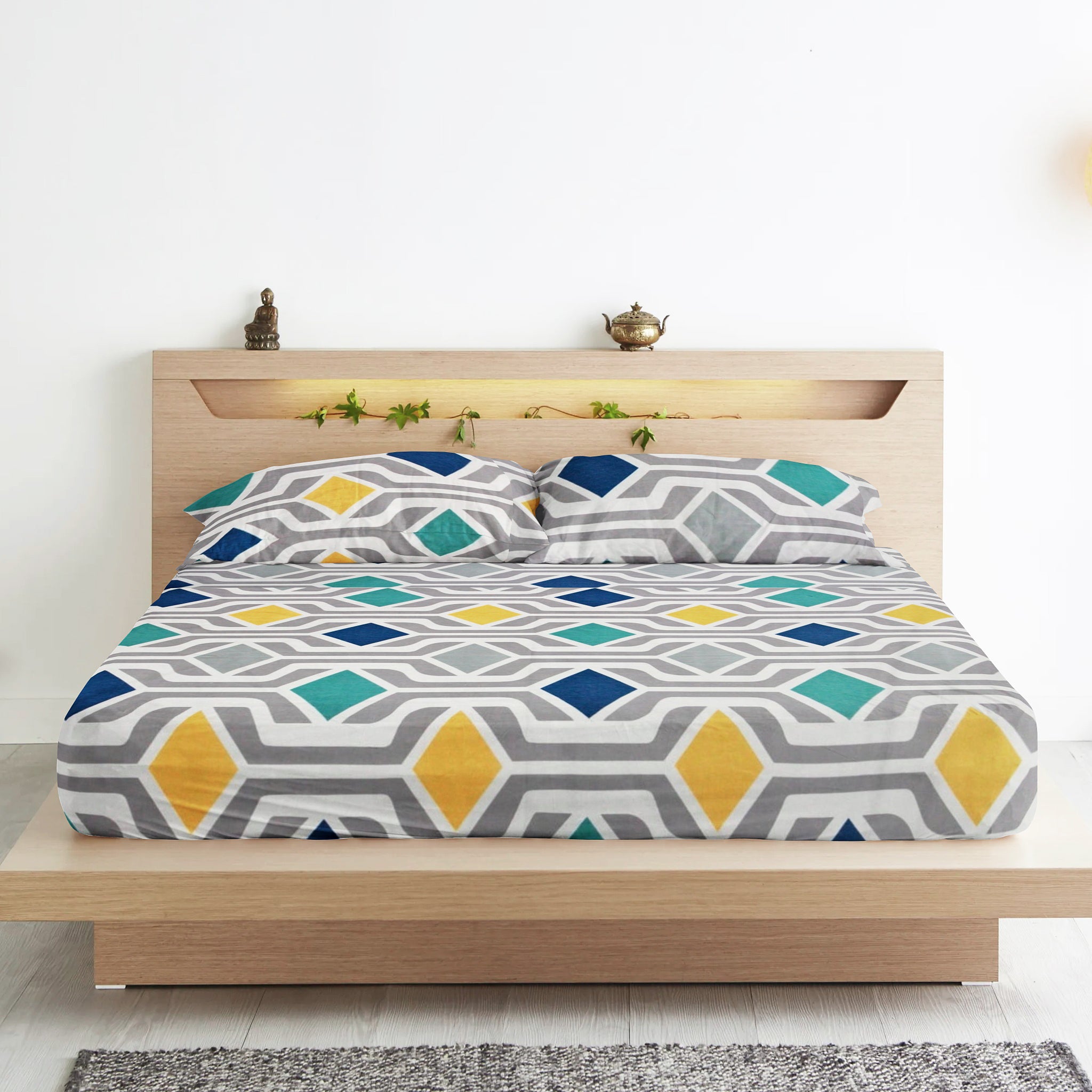 Cotton Geometrical Print 210 TC King Size Fitted Bedsheet In Multicolor Online In India
