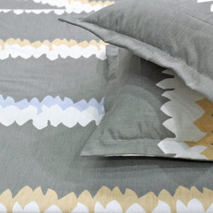 Cotton Floral Print 210 TC King Size Fitted Bedsheet In Grey At Best Prices 