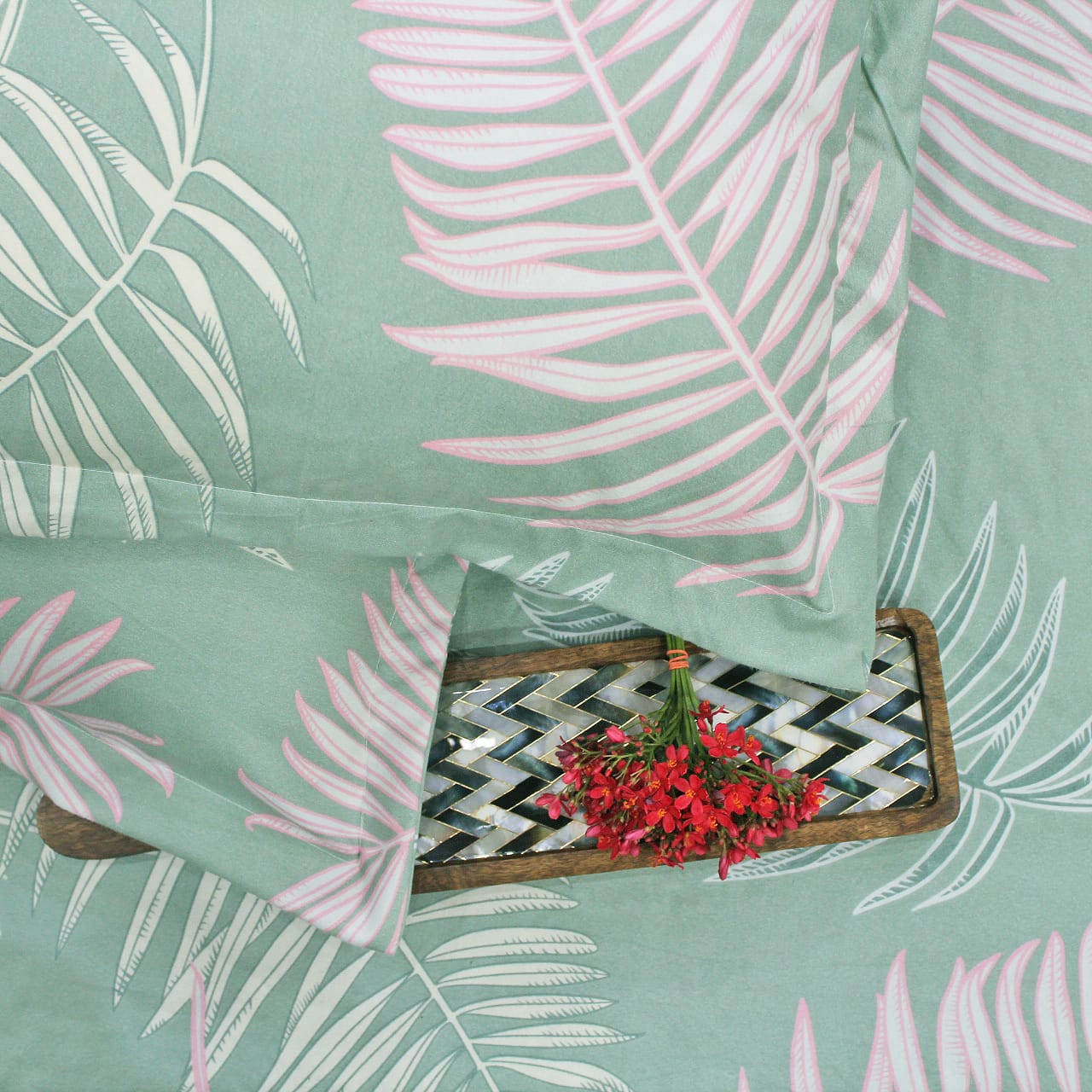 Cotton Floral Print 210 TC King Size Fitted Bedsheet In Green At Best Prices