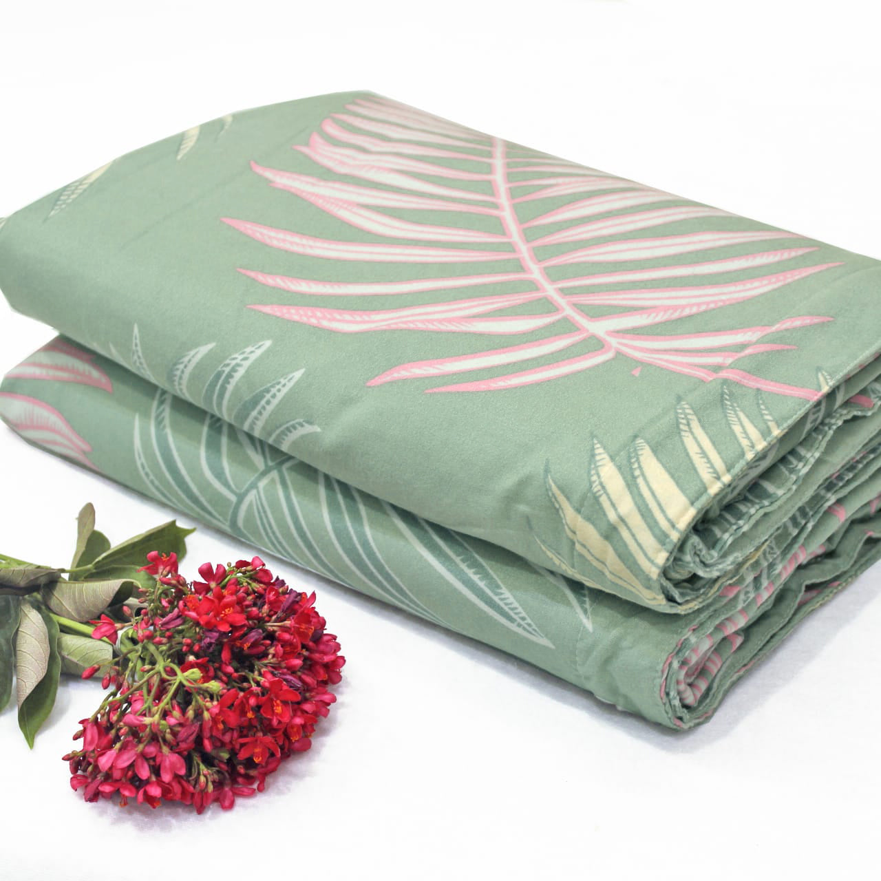 Best Microfiber Floral print Reversible AC Dohar Blanket In Green