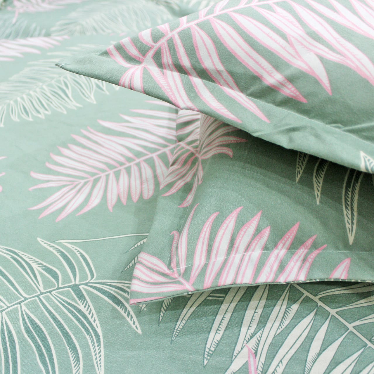 Cotton Floral Print 210 TC King Size Fitted Bedsheet In Green At Best Prices 