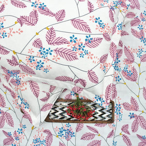 Cotton Floral Print 210 TC King Size Fitted Bedsheet In Magenta At Best Prices