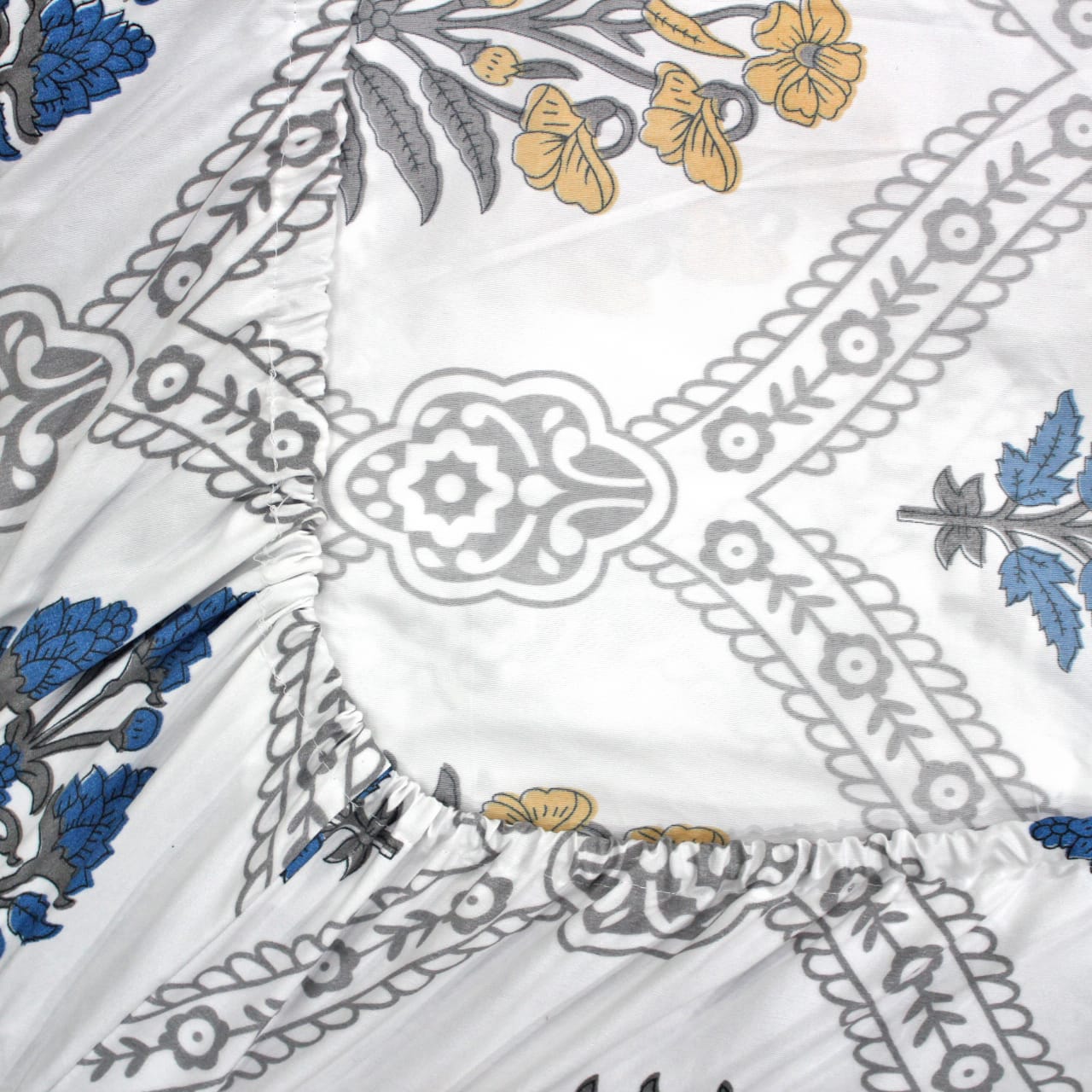 Cotton Floral Print 210 TC king Size Fitted Bedsheet In Blue At Best Prices
