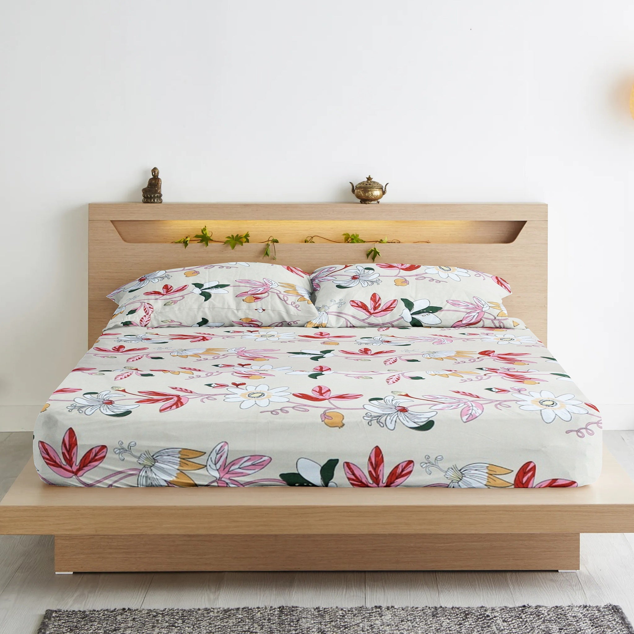 Cotton Floral Print 210 TC King Size Fitted Bedsheet In Magenta At Best Prices
