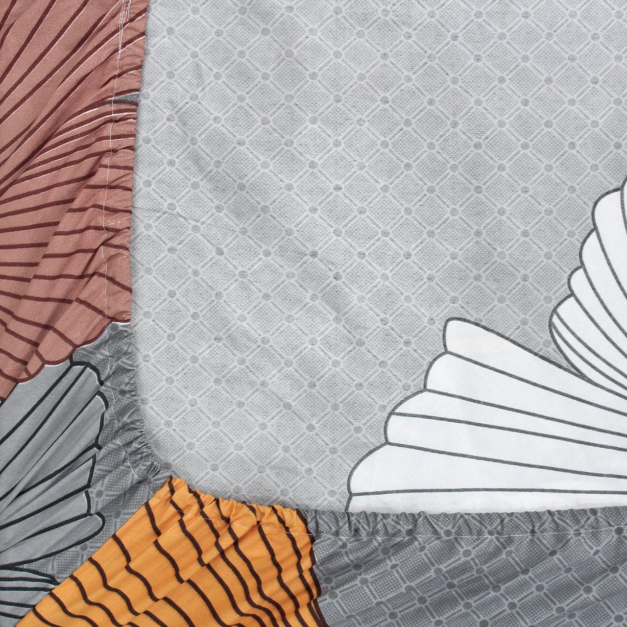 Cotton Floral Print 210 TC King Size Fitted Bedsheet In Grey At Best Prices