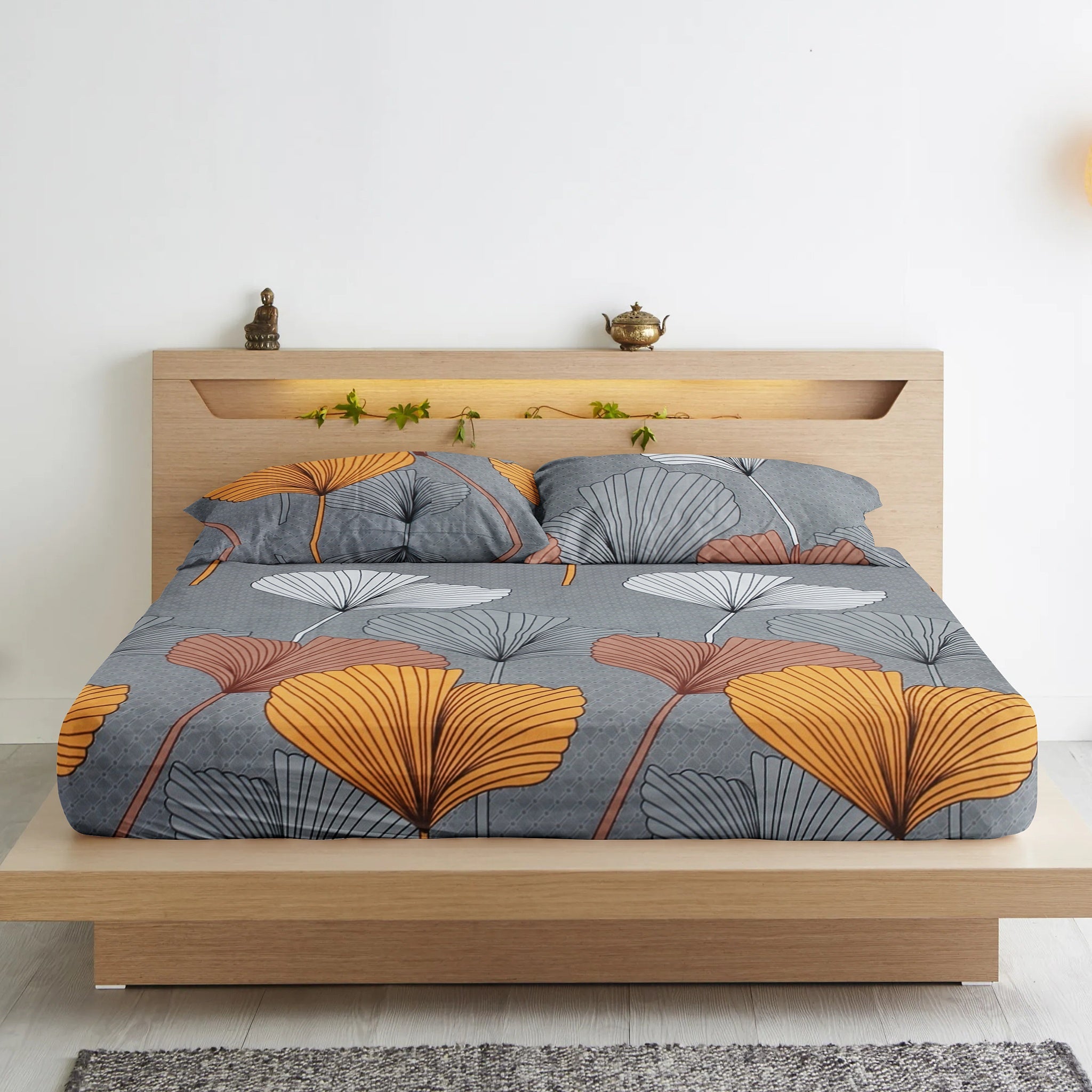 Cotton Floral Print 210 TC King Size Fitted Bedsheet In Grey At Best Prices