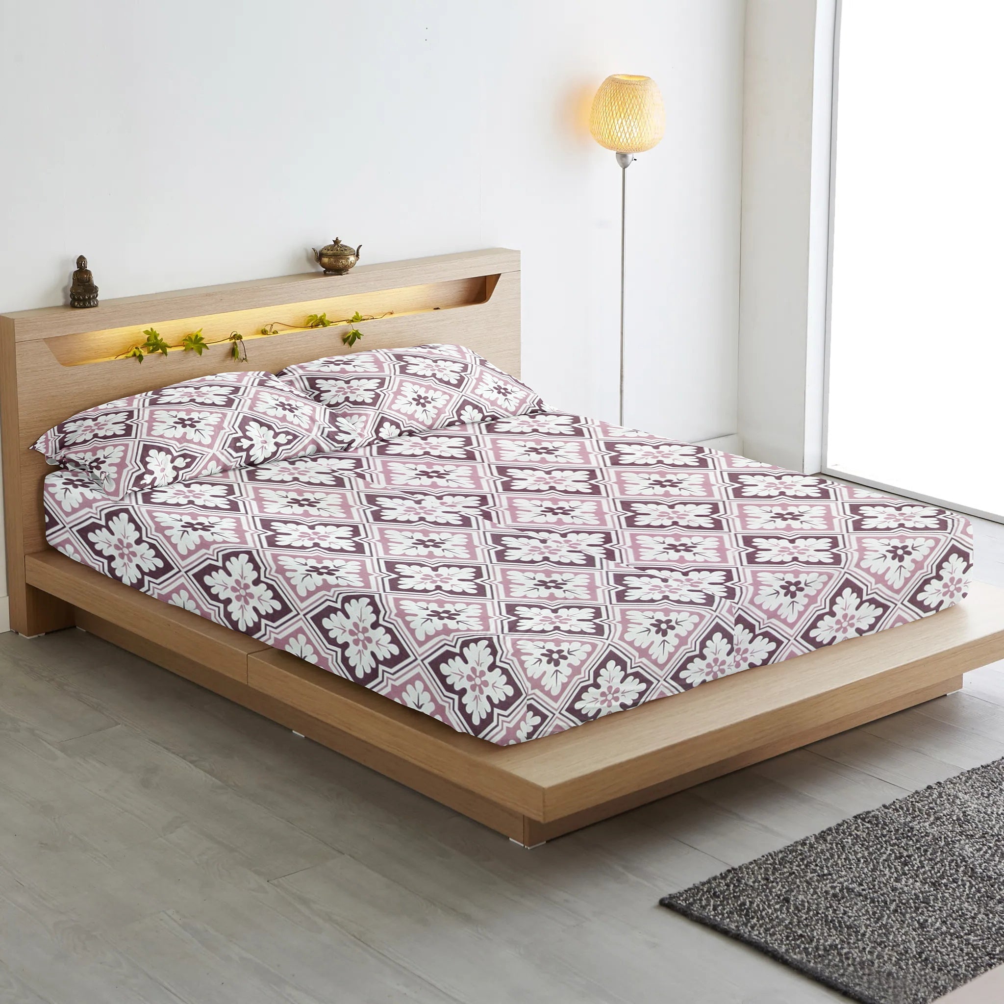 Cotton Floral Print 210 TC King Size Fitted Bedsheet In Magenta At Best Prices