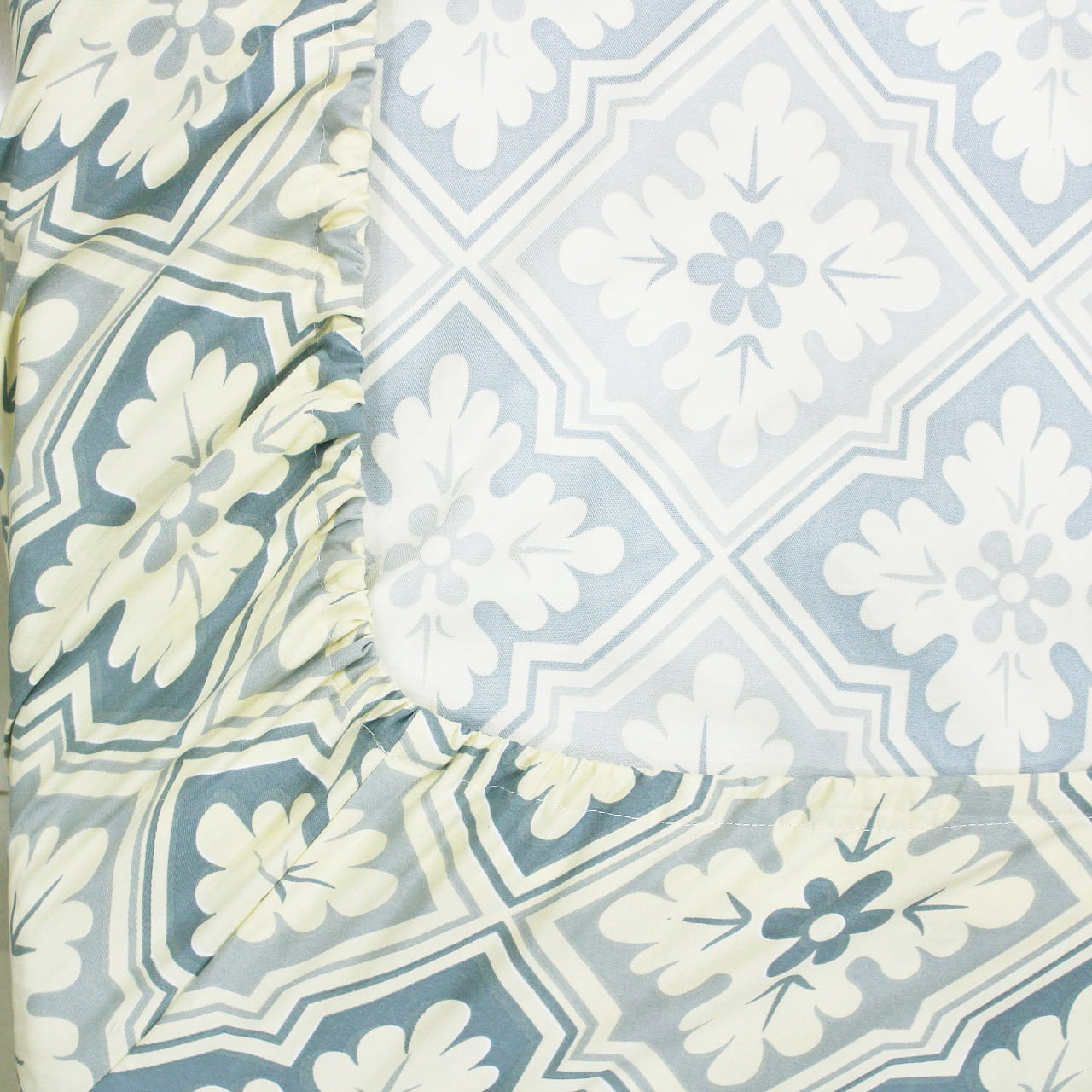 Cotton Floral Print 210 TC King Size Fitted Bedsheet In Multicolor At Best Prices