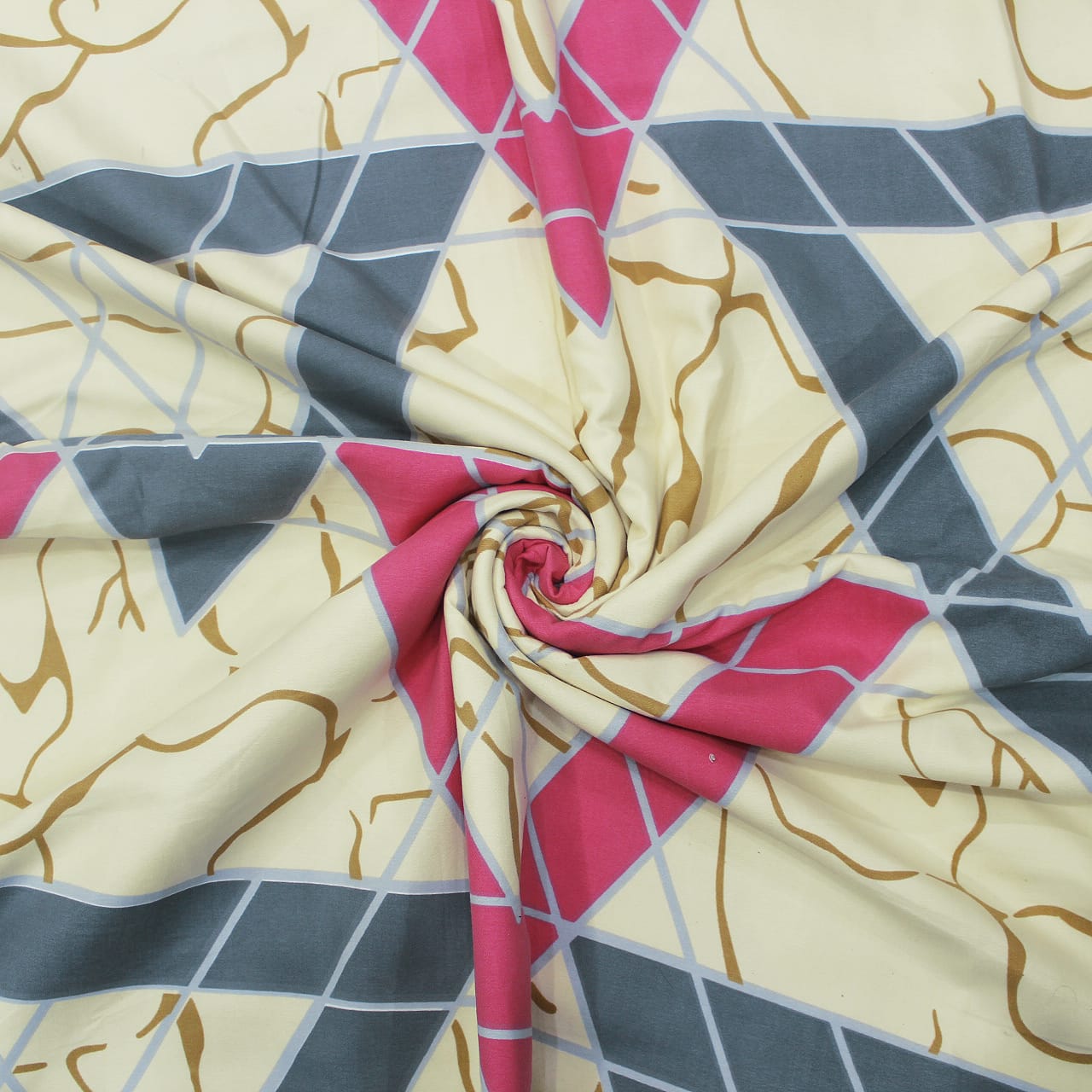 Microfiber Geometrical Reversible AC Dohar Blanket, Multicolor