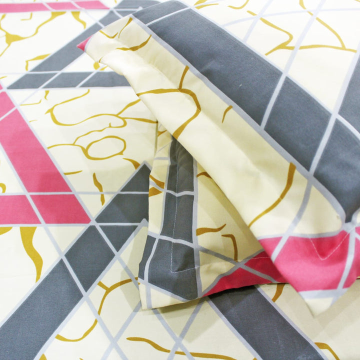 Cotton Geometrical Print 210 TC King Size Fitted Bedsheet In Multicolor At Best Prices