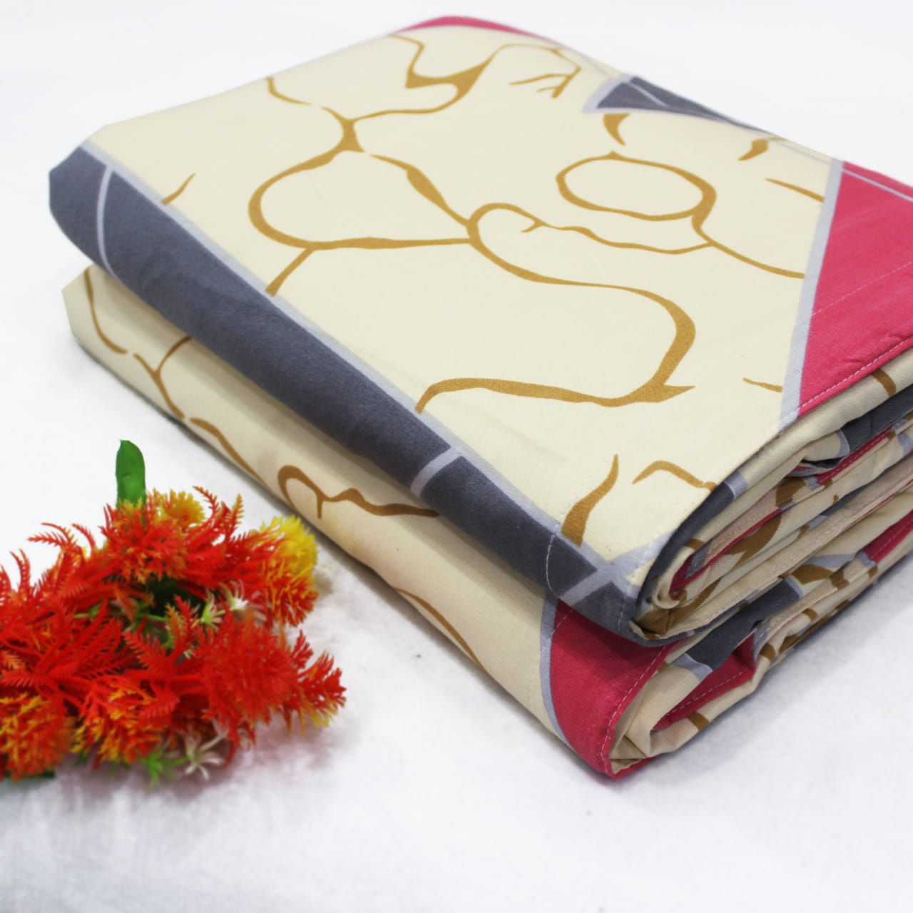 Microfiber Geometrical Reversible AC Dohar Blanket, Multicolor
