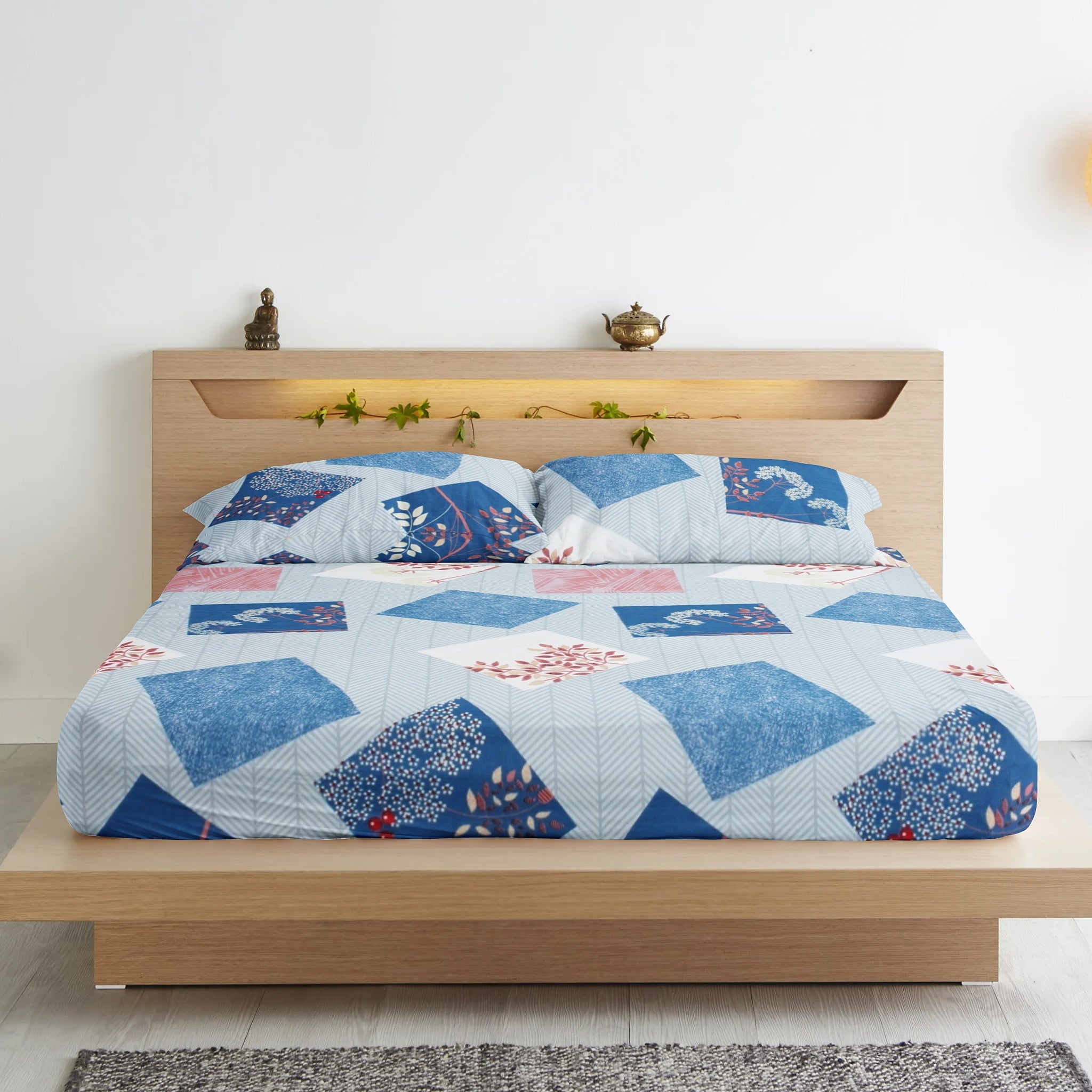 Cotton Geometrical Print 210 TC King Size Fitted Bedsheet In Multicolor