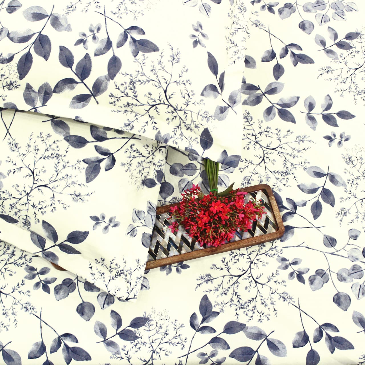 Cotton Floral Print 210 TC King Size Fitted Bedsheet In Cream At Best Prices