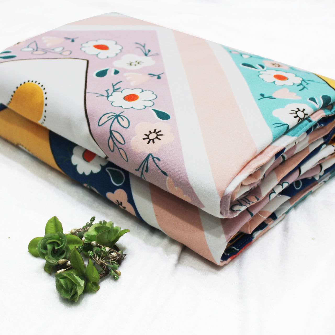 Best Microfiber Floral print Reversible AC Dohar Blanket In Multicolor