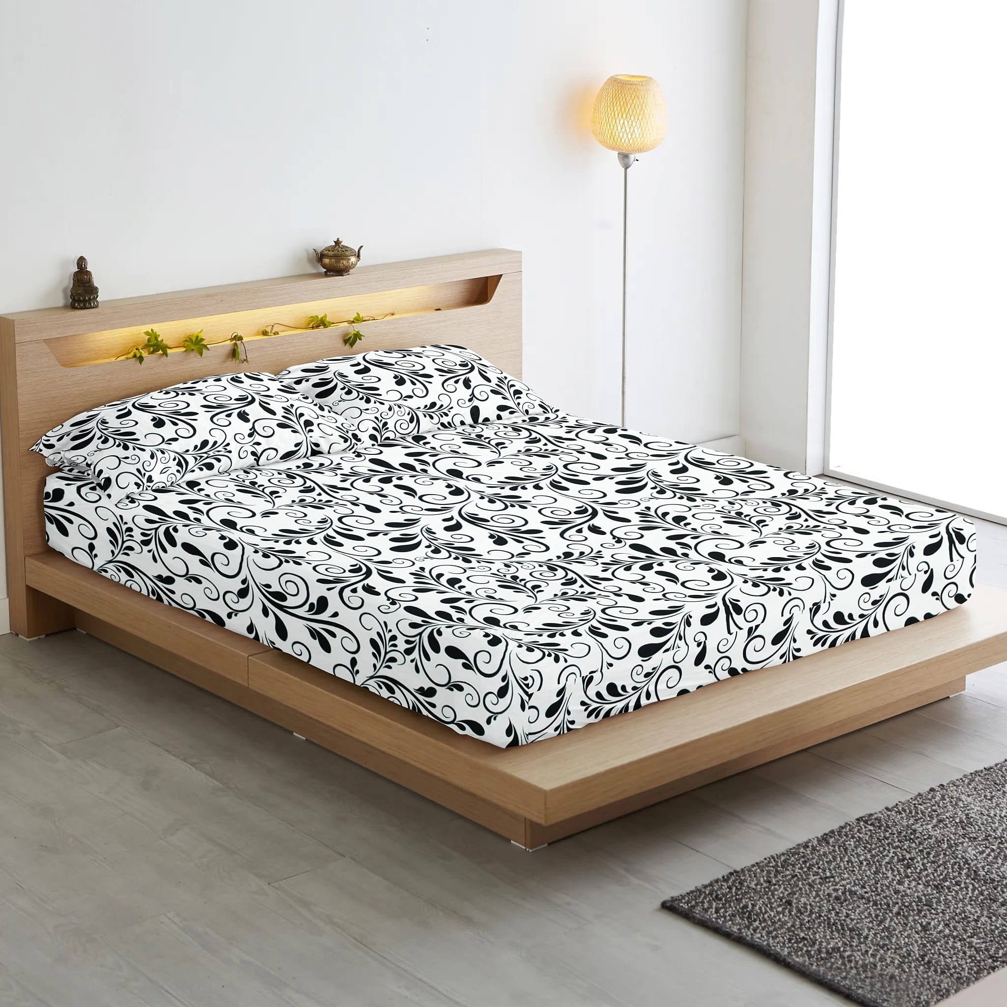 Cotton Floral Print 210 TC King Size Fitted Bedsheet In Black