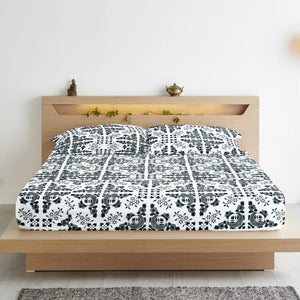 Cotton Floral Print 210 TC King Size Fitted Bedsheet In Black