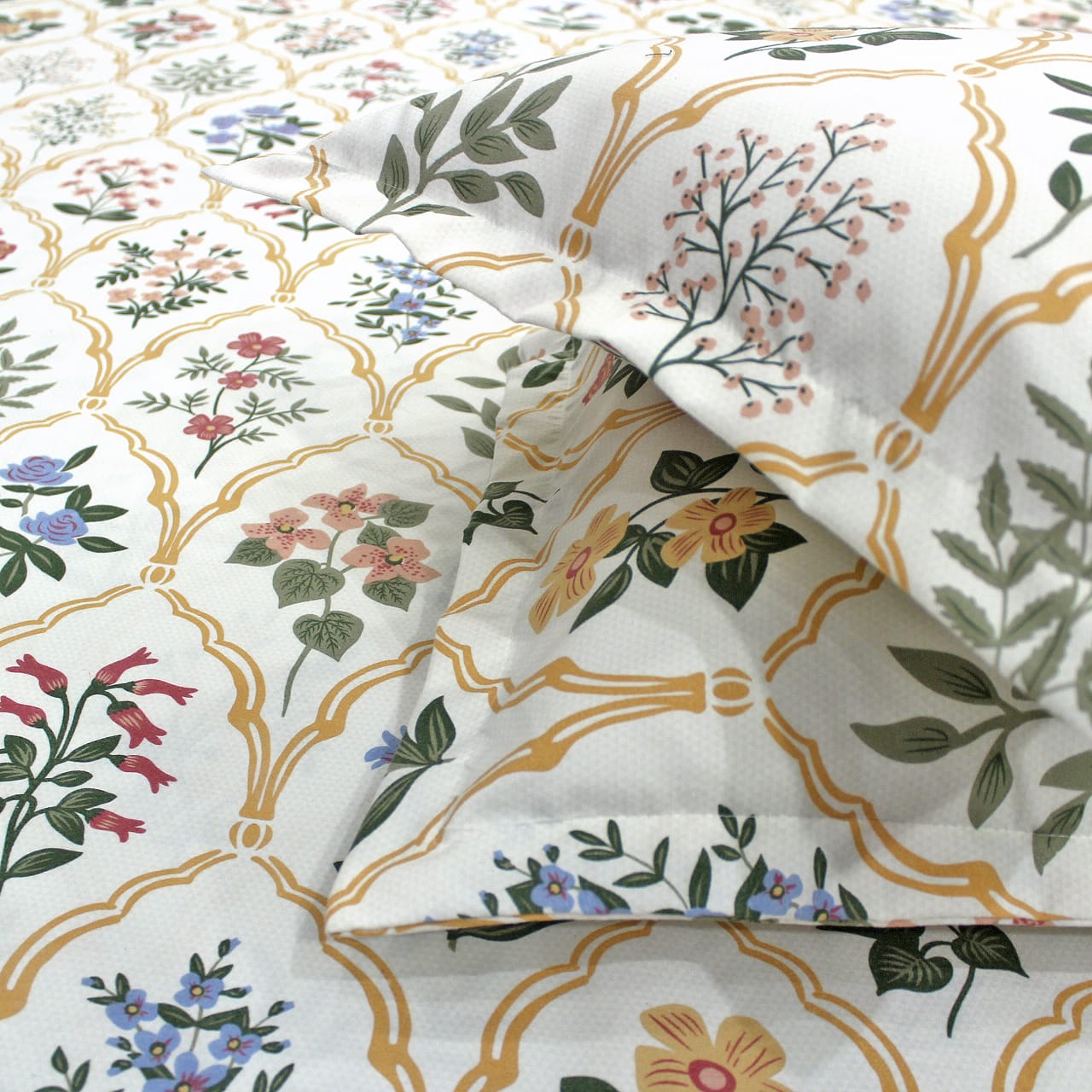 A multicolor floral fitted bedsheets with pillow covers