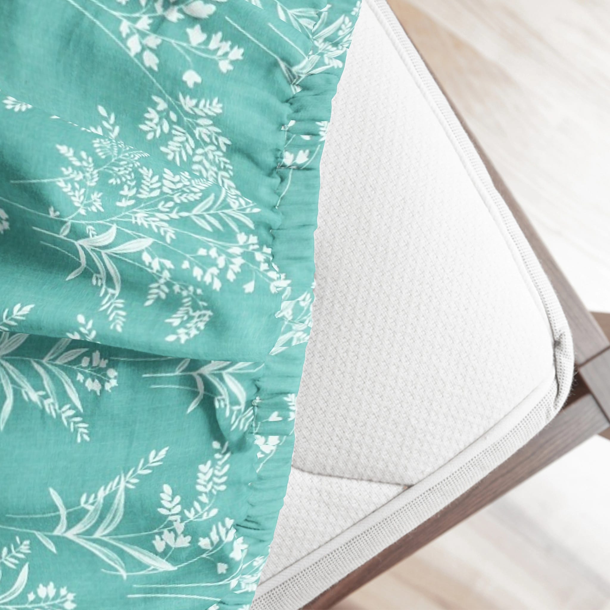 Elastic fitted bedsheet 