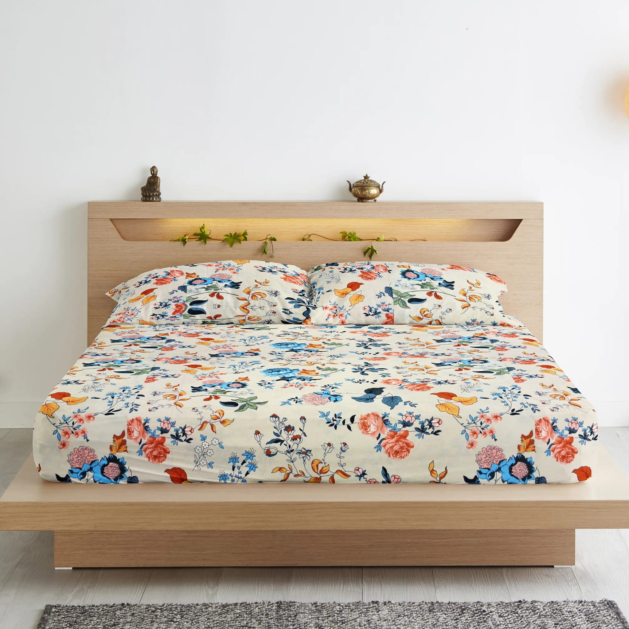 Fitted bedsheet set with on a bed 