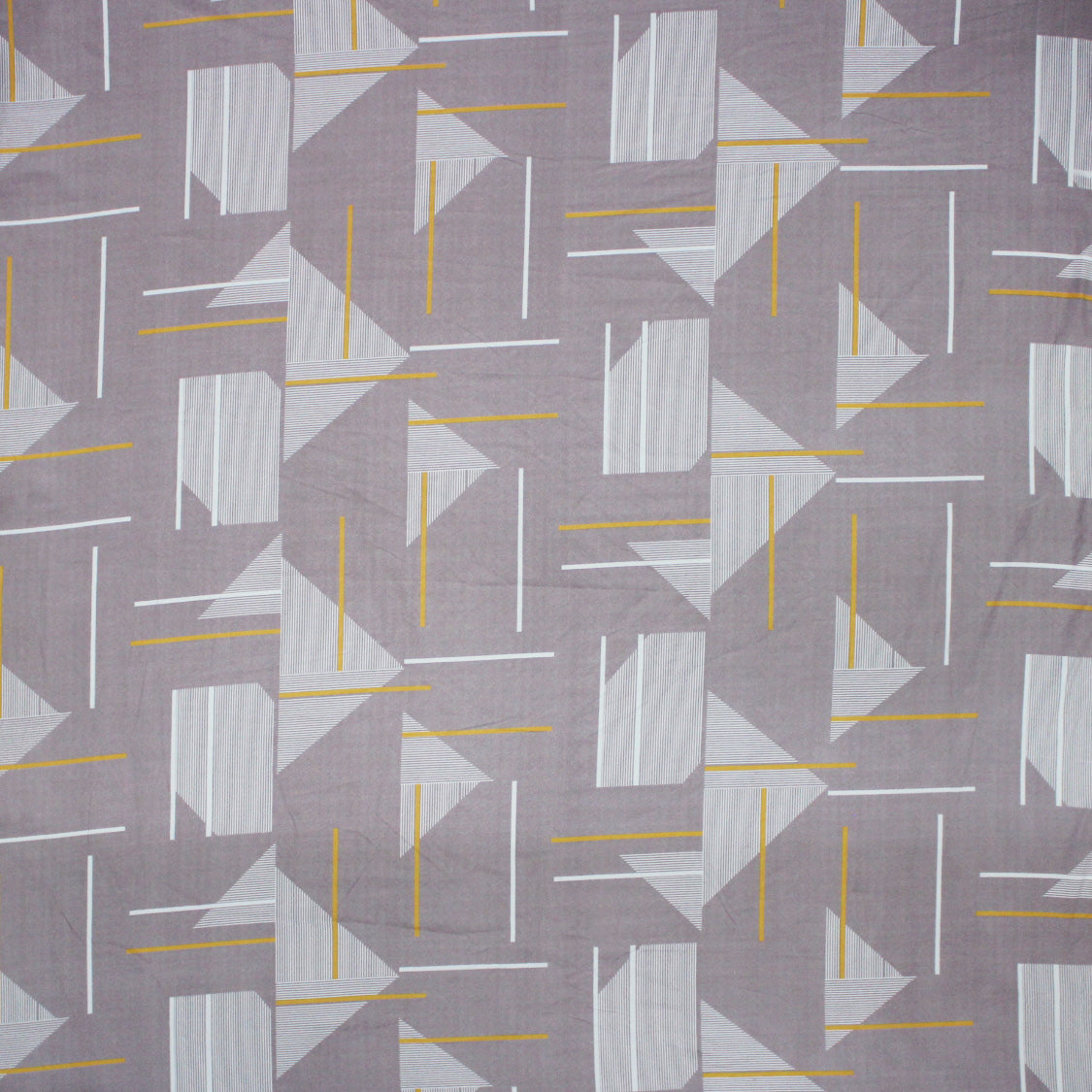 Fitted bedsheet design
