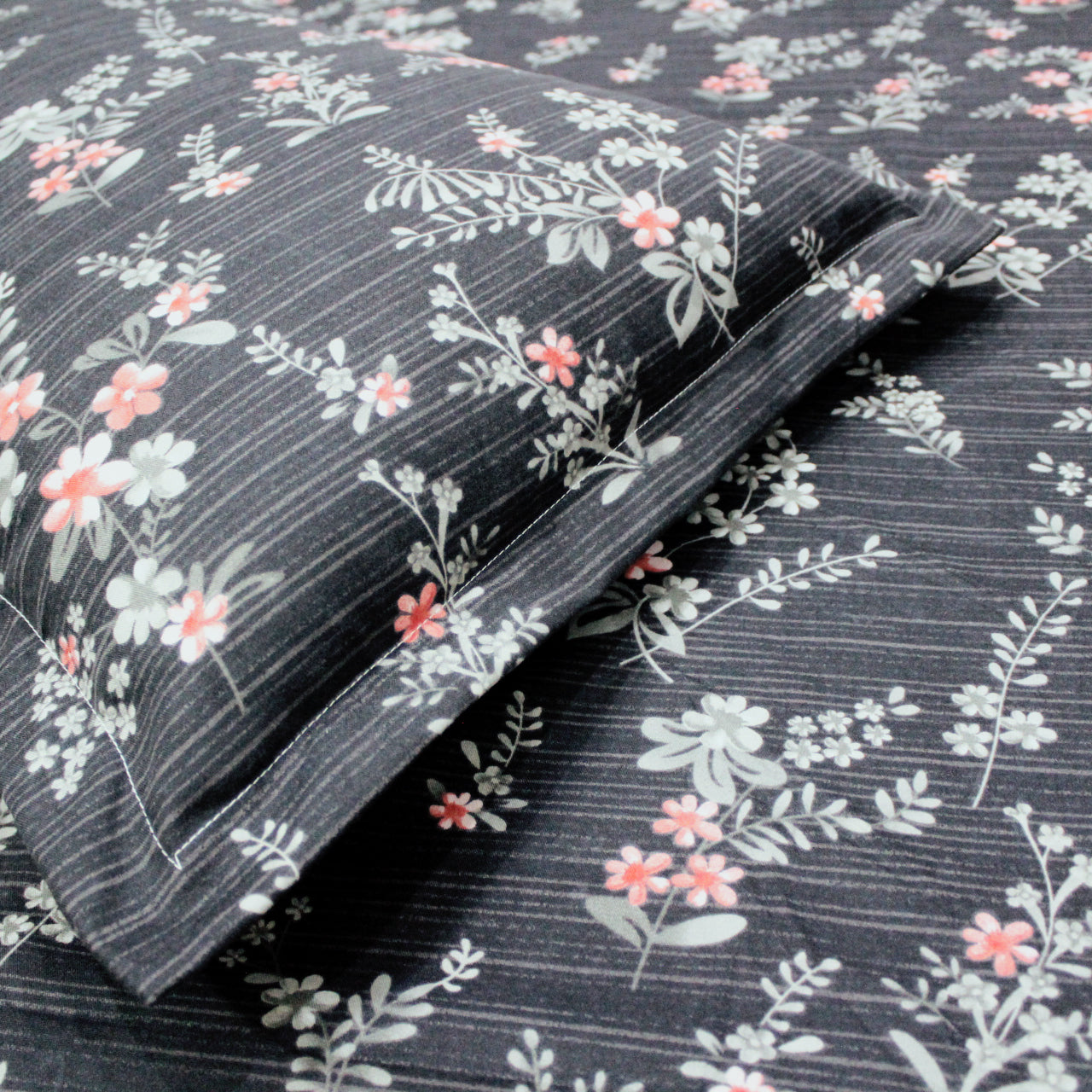 Close up of Floral Fitted bedsheet design