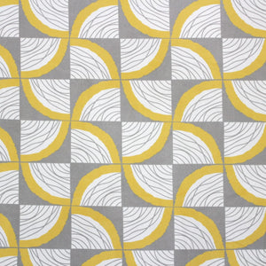 Cotton Geometrical Print 210 TC King Size Fitted Bedsheet In Yellow