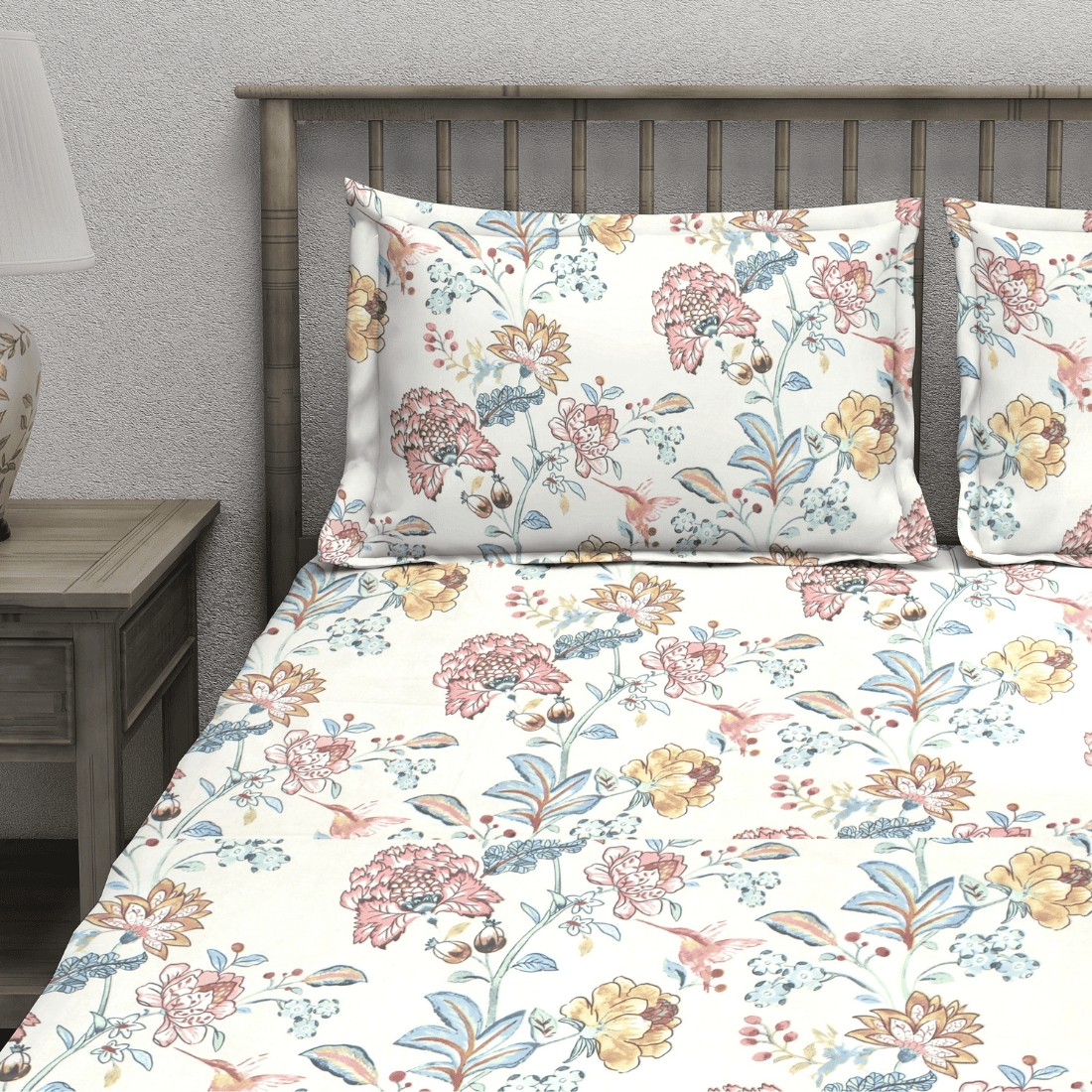 Fitted Bedsheet with Pillow Covers
