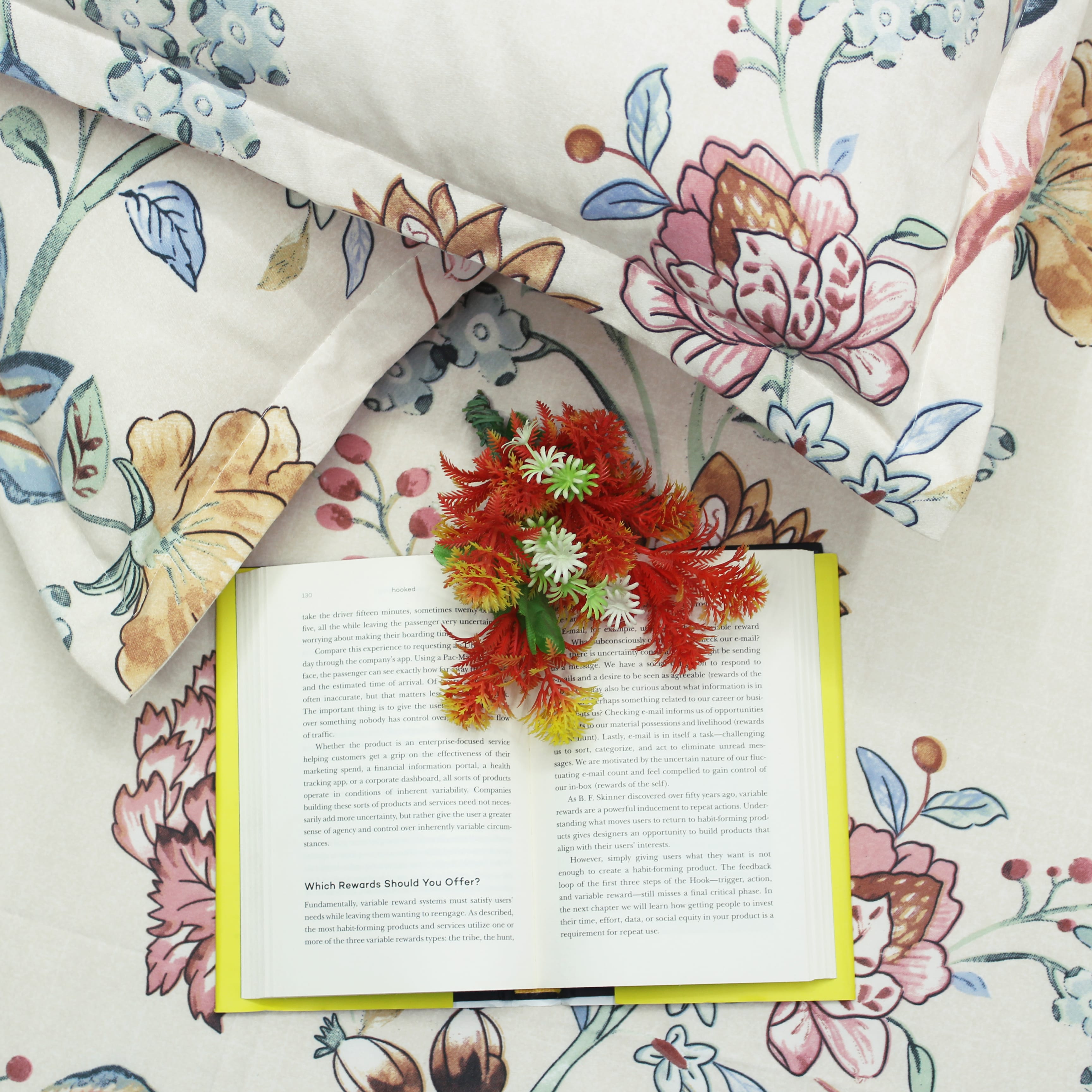 Floral Fitted Bedsheet with Pillow Covers