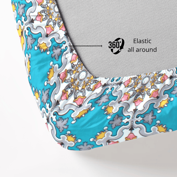 Close-up of 360 elastic fitted bedsheet