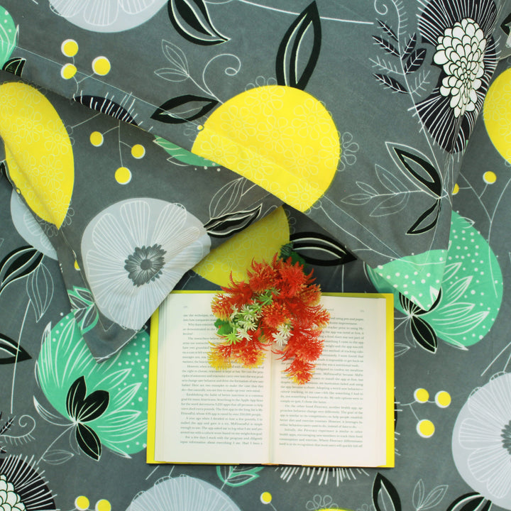 floral 210 TC cotton fitted bedsheet with pillow covers – modern design