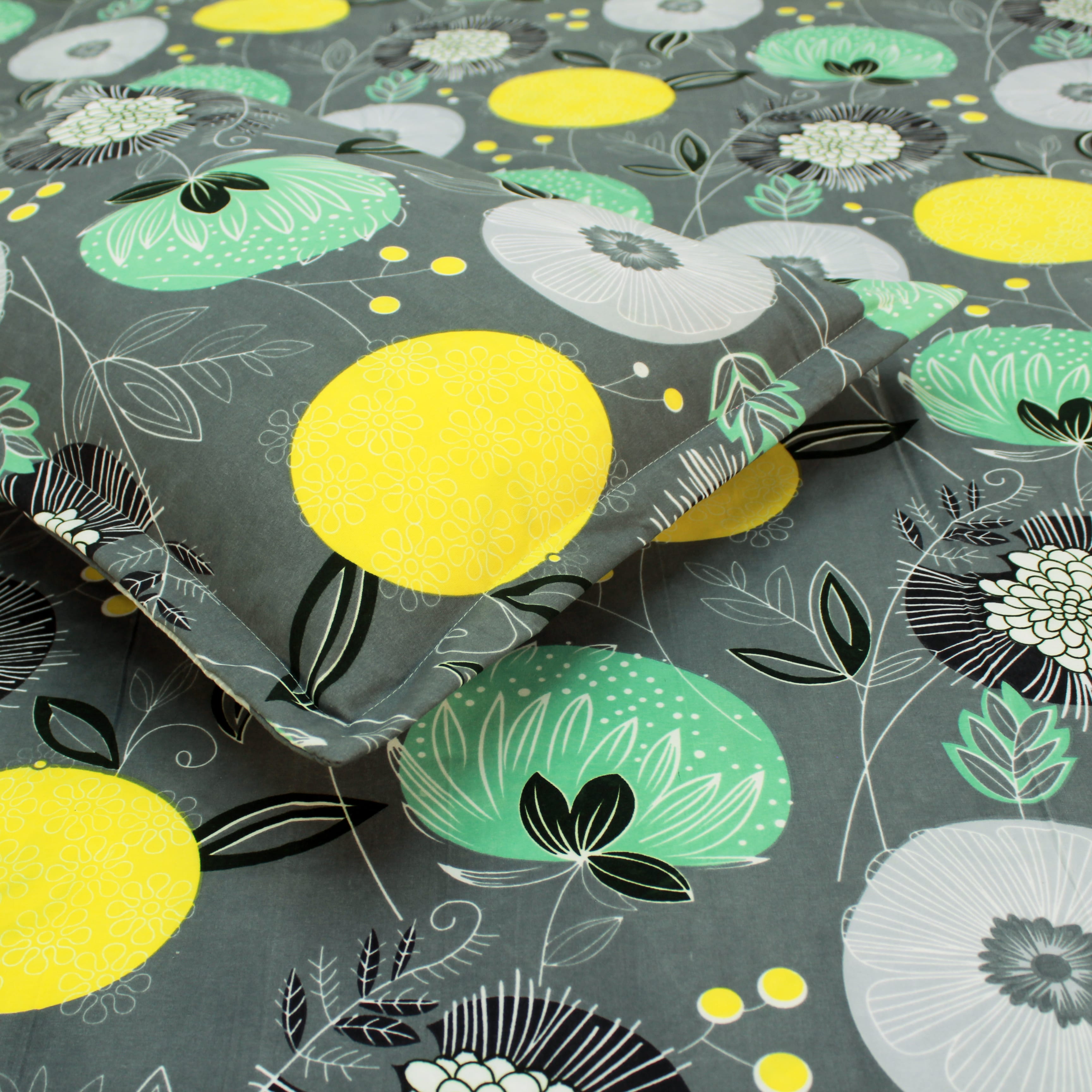 fitted bedsheet with pillow covers