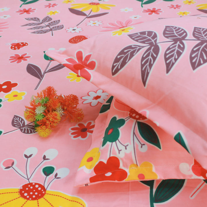 Floral 210 TC cotton fitted bedsheet with pillow covers