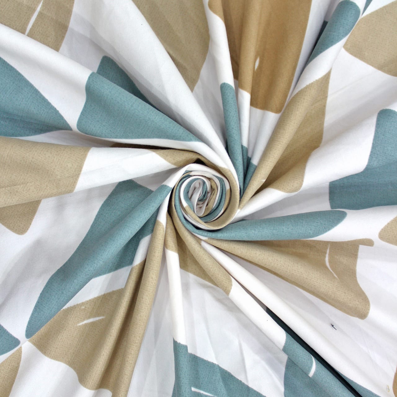 Soft Cotton Geometrical Print 210 TC Flat Bedsheet In Multicolor At Best Prices