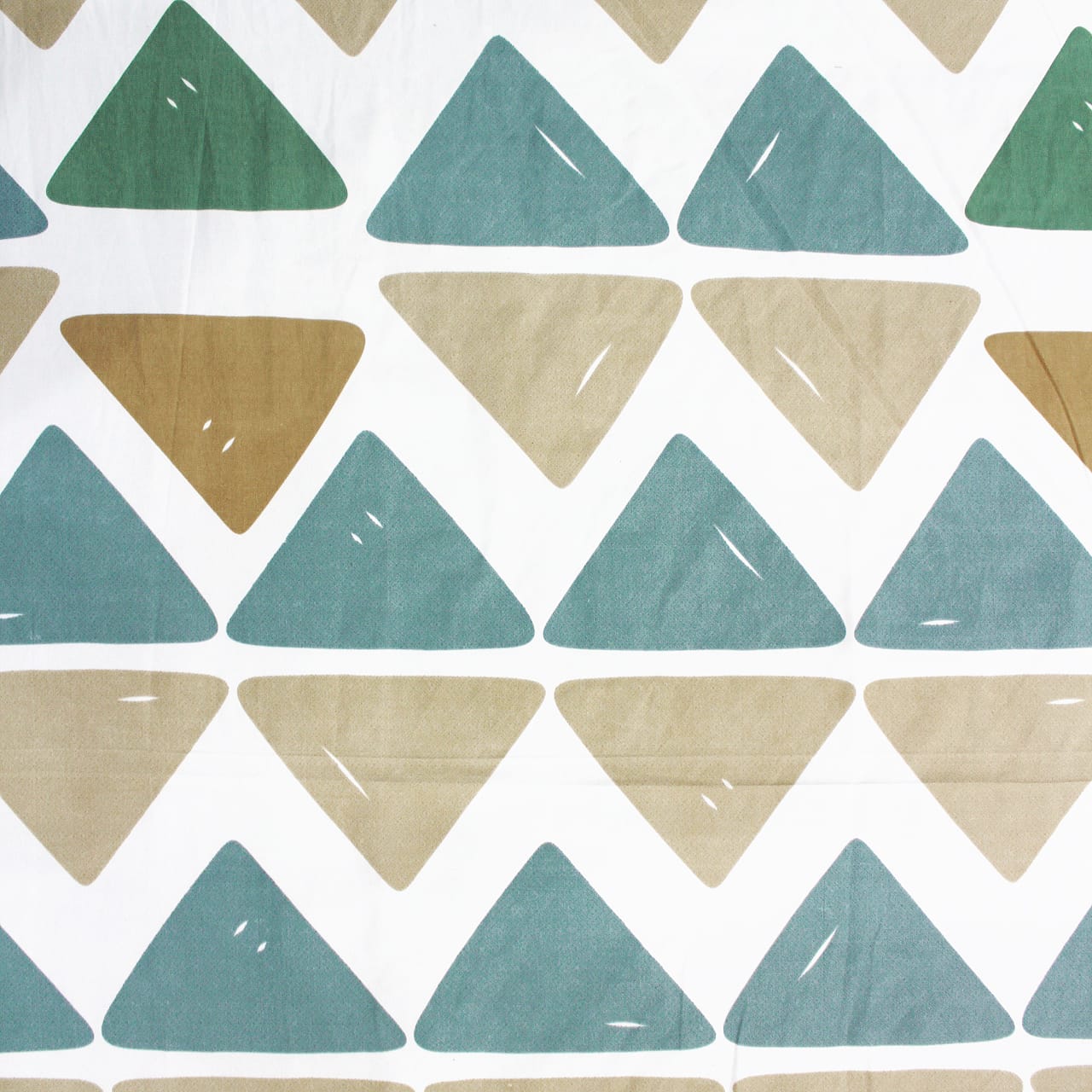 Soft Cotton Geometrical Print 210 TC Flat Bedsheet In Multicolor At Best Prices