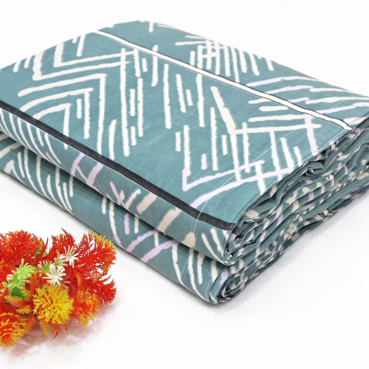 Cotton Microfiber Abstract Reversible AC Dohar Blanket In Multicolor