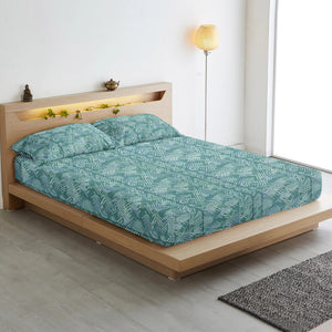 Cotton Geometrical Print 210 TC King Size Fitted Bedsheet In Multicolor