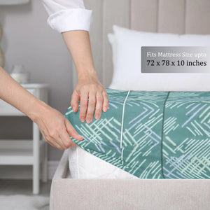 Cotton Geometrical Print 210 TC King Size Fitted Bedsheet In Multicolor