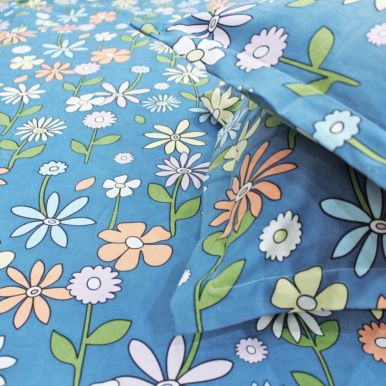 Cotton Floral Print 210 TC King Size Fitted Bedsheet In Multicolor