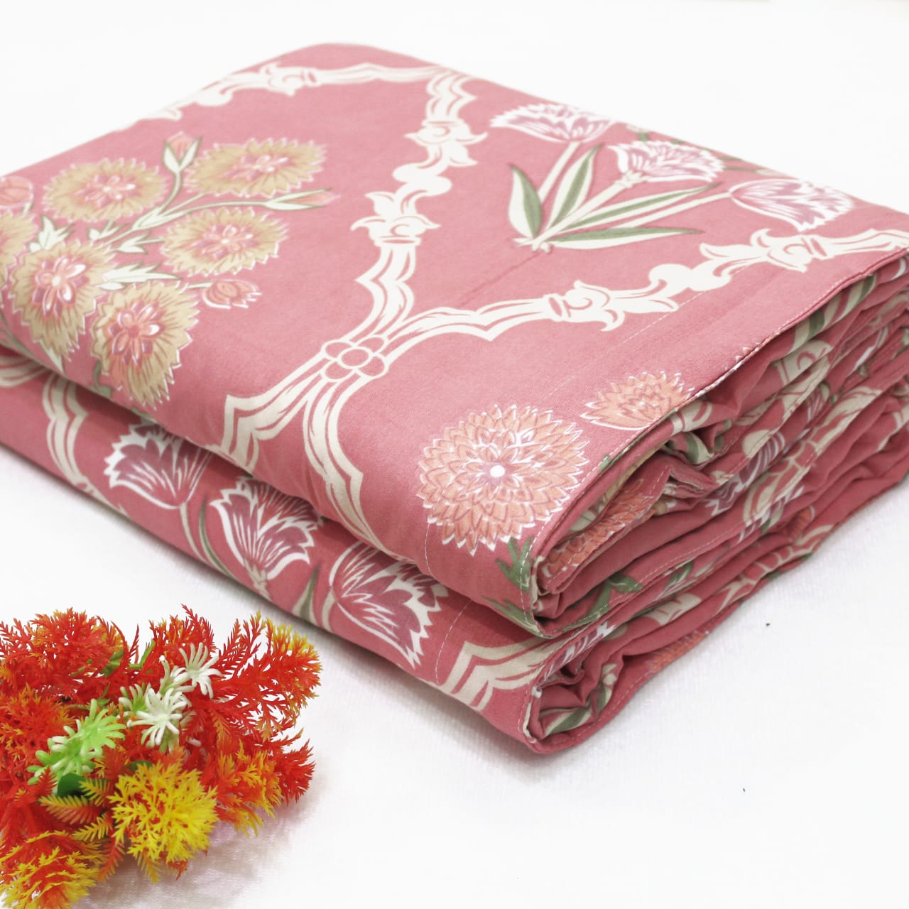 Cotton Microfiber Floral Reversible AC Dohar Blanket In Peach 