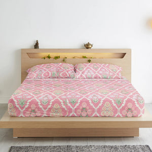 Floral 210 TC Fitted Bedsheet with Pillow Covers 